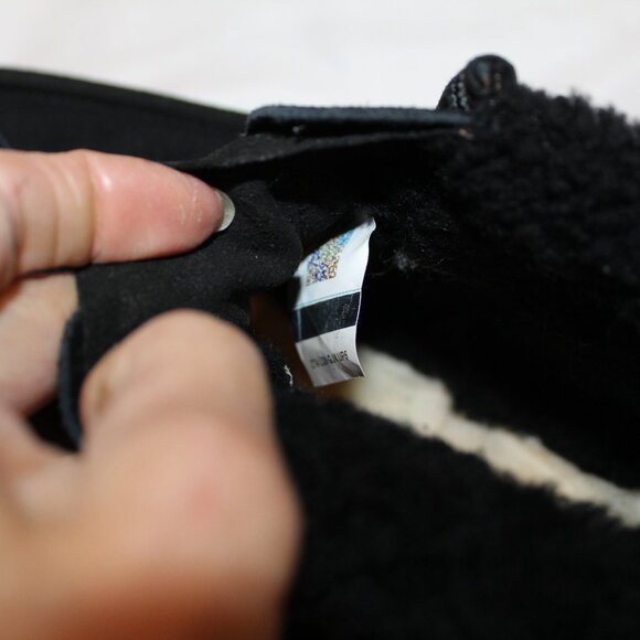 NIB UGG WOMEN'S FUNKARRA BLACK SUEDE SHEARLING FRONT ZIP ANKLE BOOTIES SLIPPERS - Picture 7 of 7